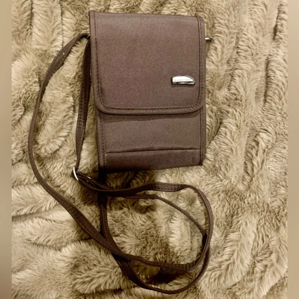 Travelon Passport / Travel Bag
